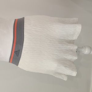 Adidas white crinkle tennis skort XS